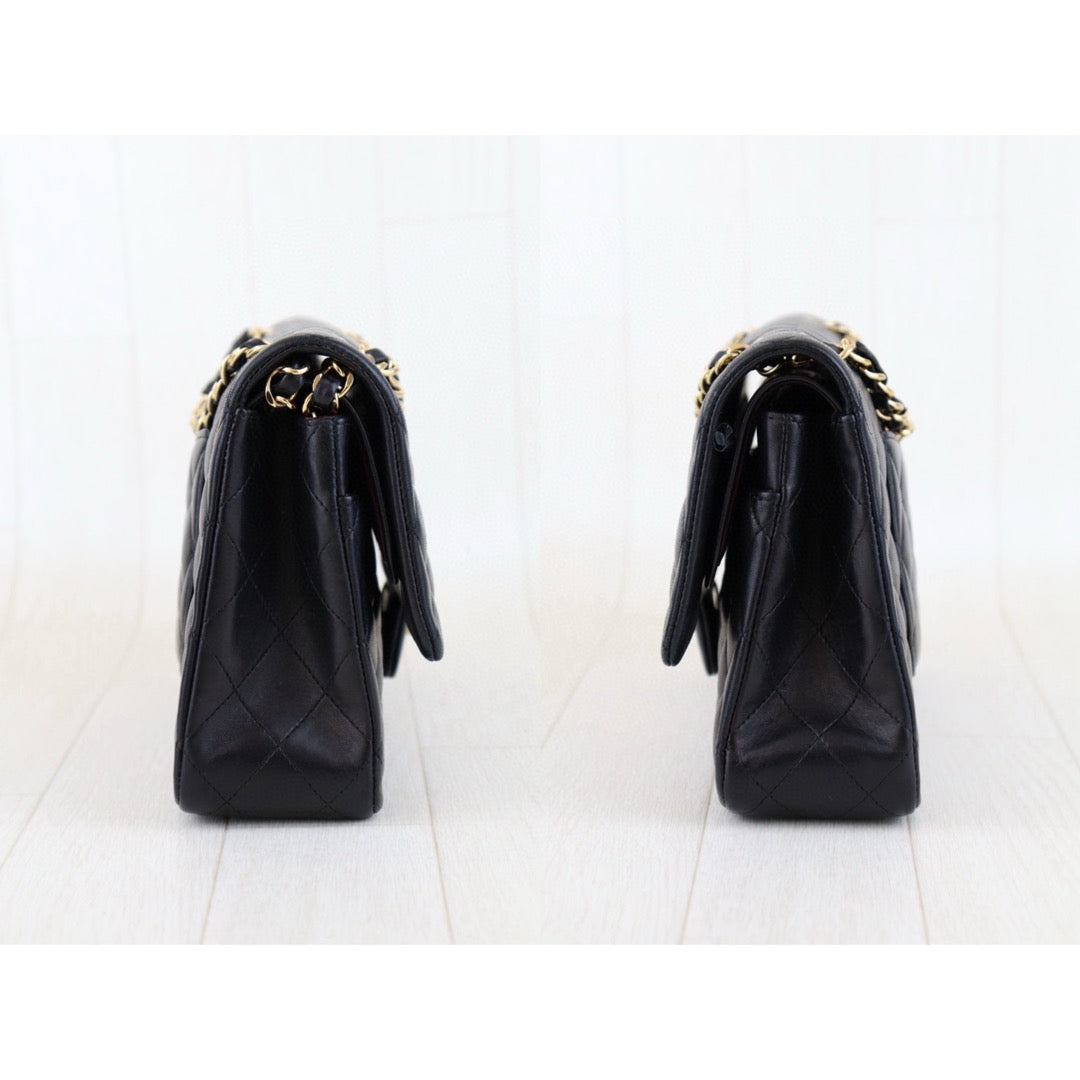Very Good ( Rank A) ｜ CHANEL  Lamb Skin Black Double Flap 25 Medium Shoulder Bag Made in 2011 Year ｜H25011318