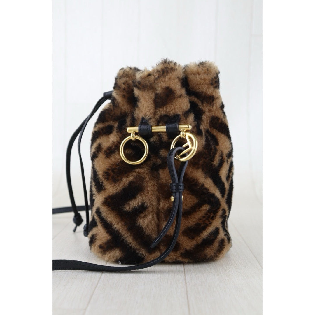 Include Entrupy Certificate of Authenticity｜Very Good ( Rank A)｜ FENDI Zucca Sheep Skin Mini Mon Tresor Bucket bag Shoulder Bag Brown ｜S26060119
