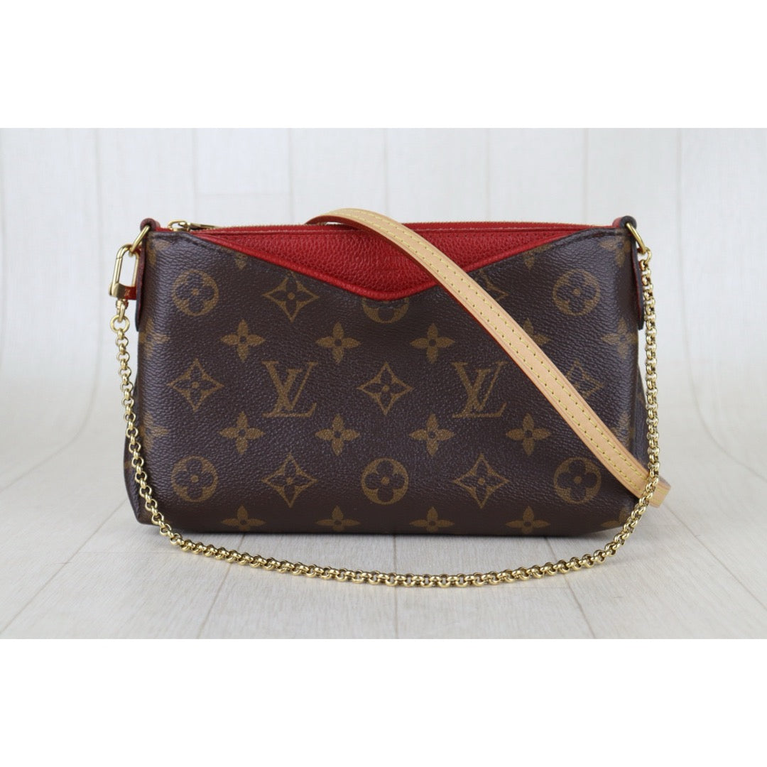 Include Entrupy Certificate of Authenticity｜Very Good ( Rank A)｜ Louis Vuitton Monogram  Mini Pallas Cluth With Shoulder Bag Red｜S26060130