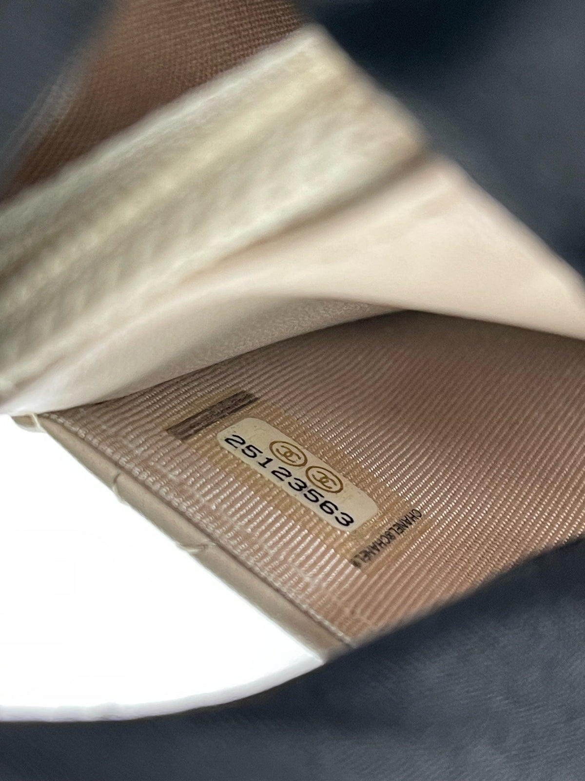 Include Entrupy Certificate of Authenticity｜Very Good ( Rank A) ｜CHANEL Lambskin Beige WOC Chain Bag