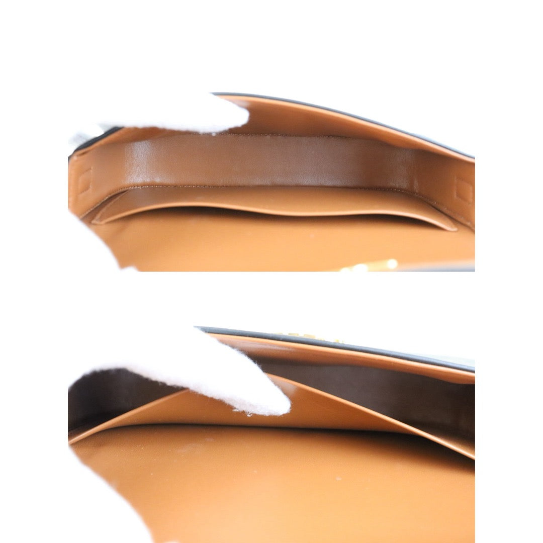 Very Good ( Rank A)｜ CELINE Macadam Triomphe Shoulder Bag  Golden Hardware｜S26012711