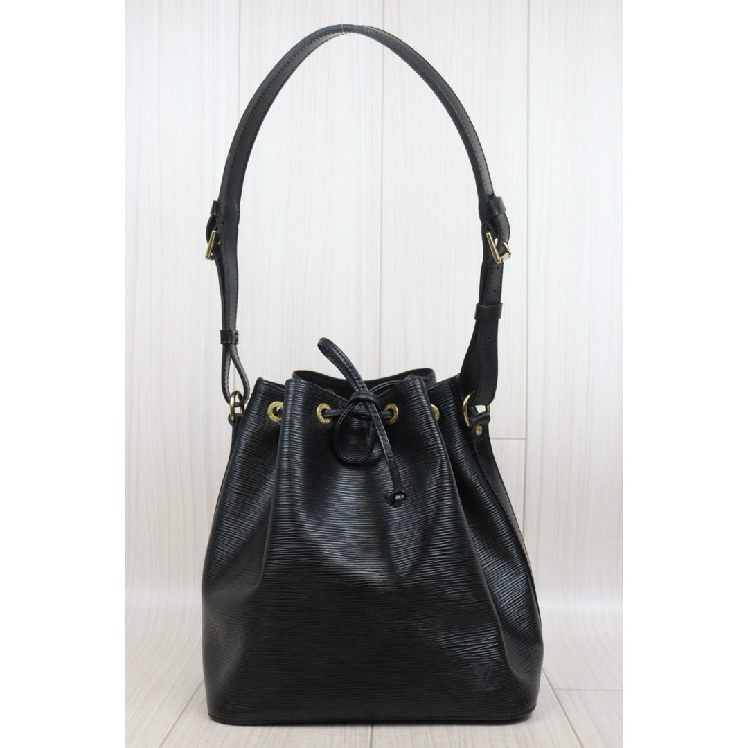 Very Good ( Rank A) ｜ LV Epi Noe Shoulder Bag Black｜25103111
