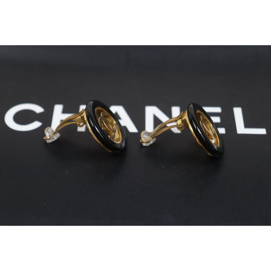 Include Authentic Detective Certificate of Authenticity｜Very Good ( Rank A) ｜ CHANEL 97A Coco Mark  Golden  Earrings Made In 1997Year｜26020605