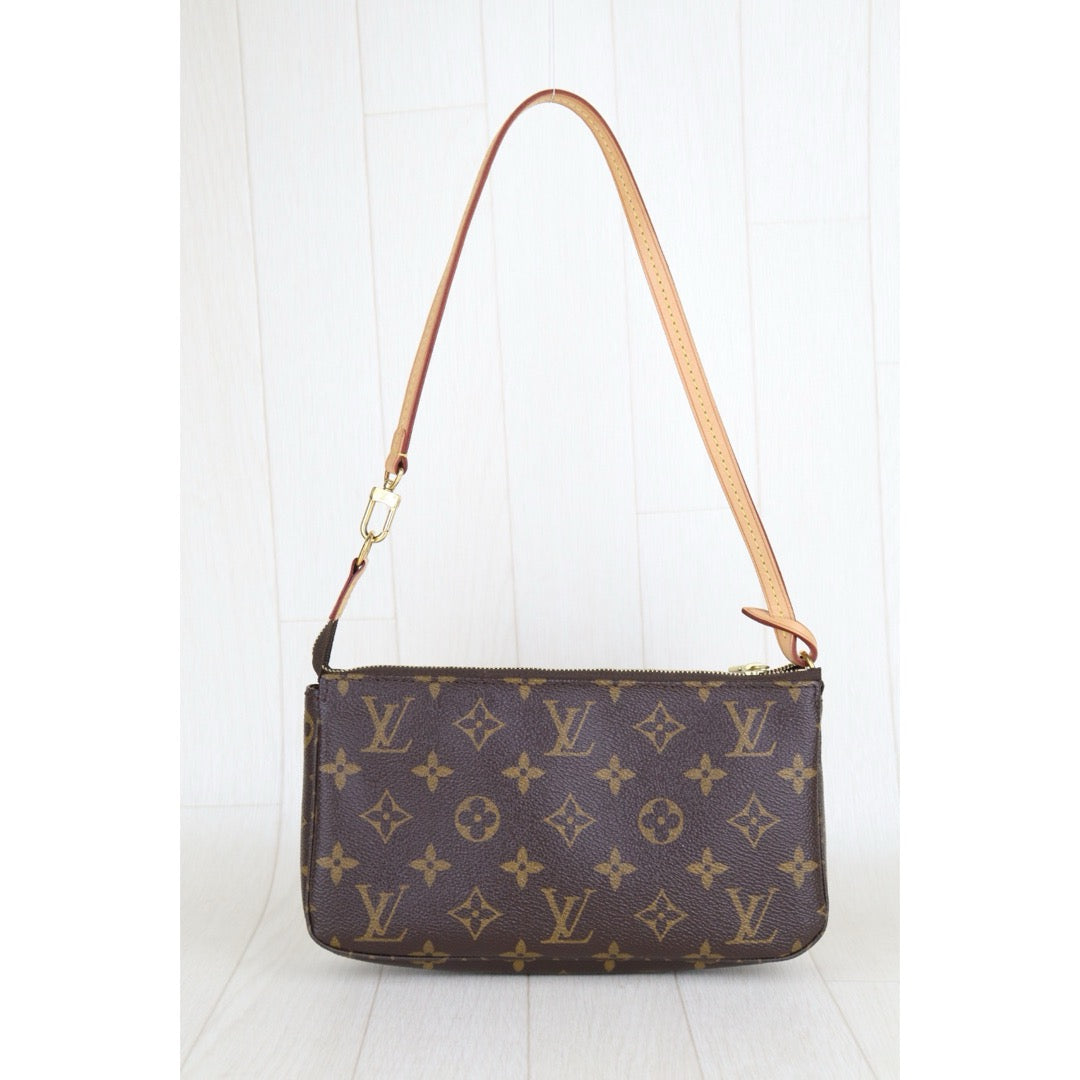 Very Good ( Rank A)｜LV Monogram Pochette Accessoires Current Model｜H25052615