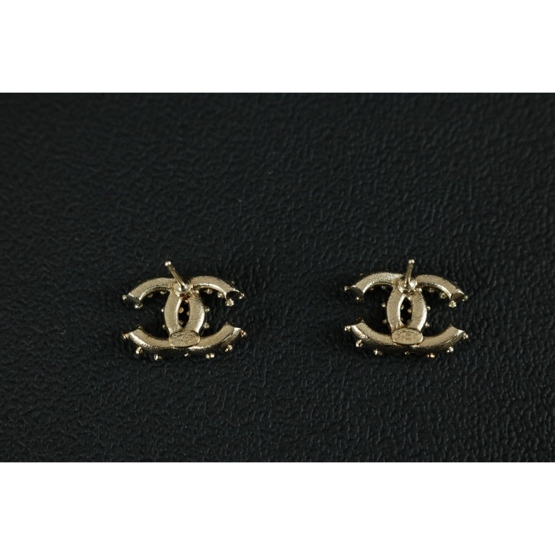 Include Authentic Detective Certificate of Authenticity｜Very Good ( Rank A) ｜ CHANEL C19C Coco Mark  Pearl Rhinestone Golden  Earrings Made In 2019Year｜S26022606