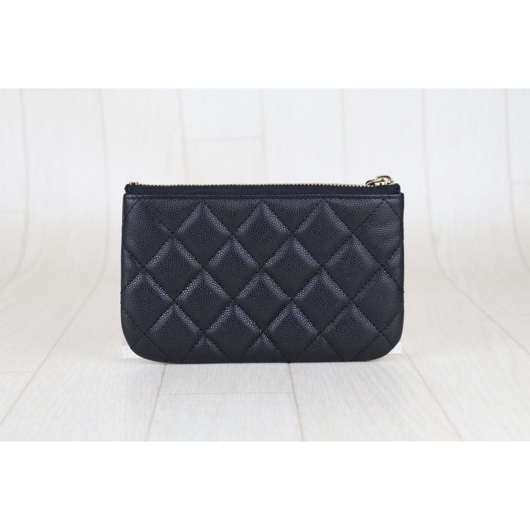 Very Good ( Rank A) ｜CHANEL Caviar Skin  Leather Calf Leather Card Holder Black Made In 2016- 2017 Year｜S25040302