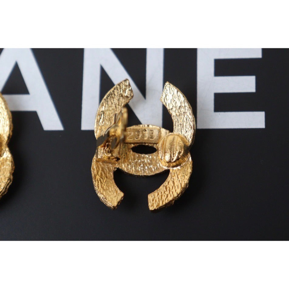 Rank A ｜CHANEL Coco Mark Knitting Design Earrings ｜Q24053025