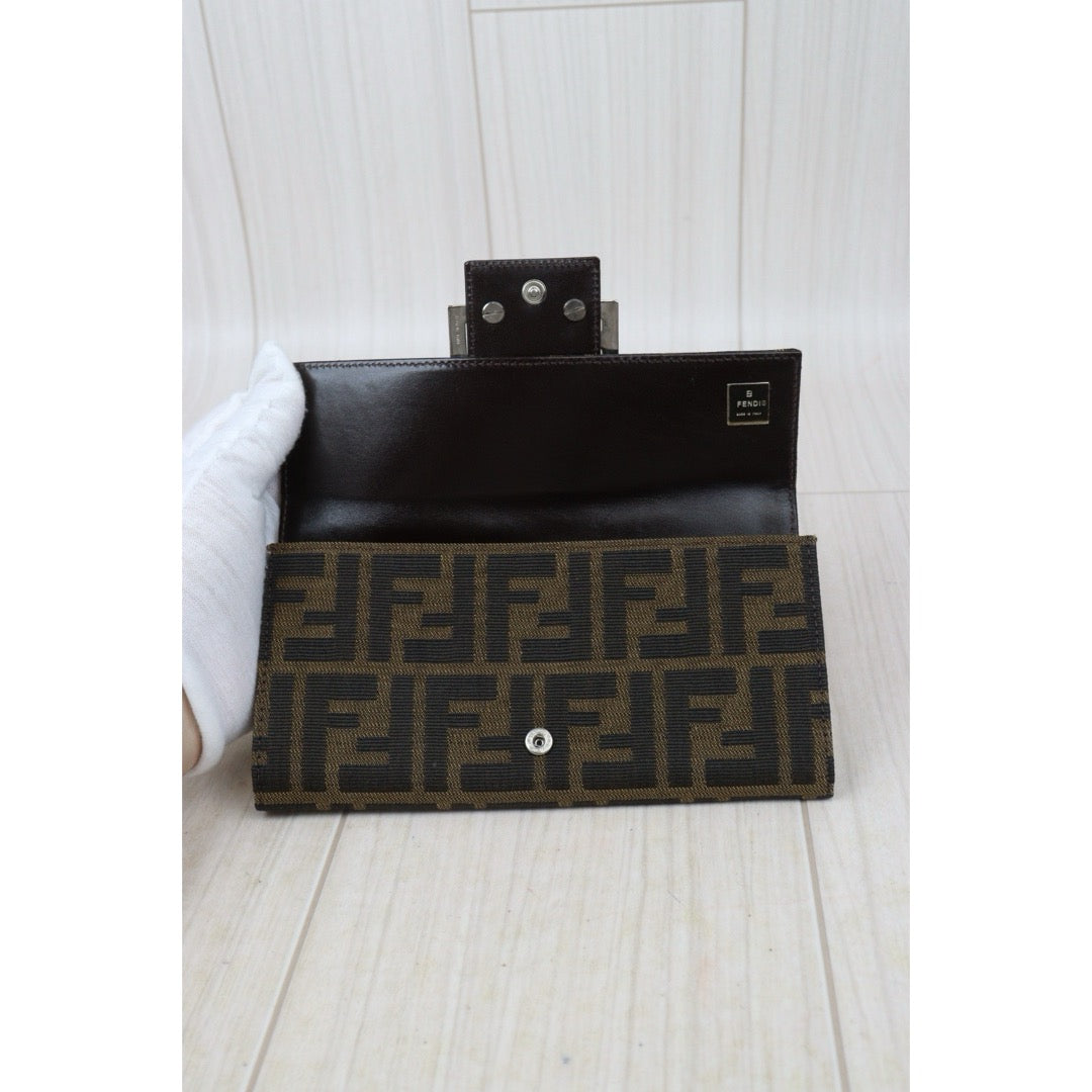 Rank A｜ FENDI Zucca Mamma Wallet ｜24070410