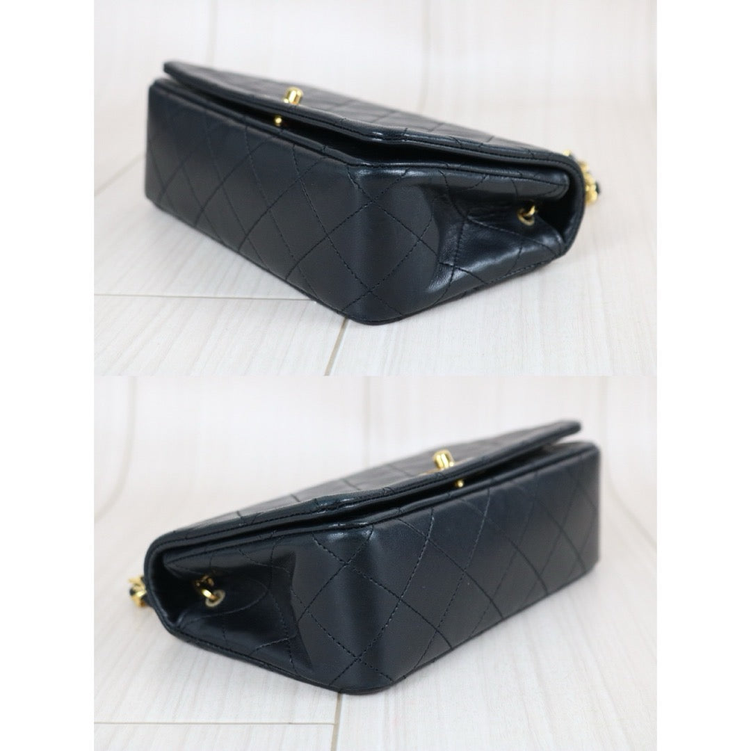 Include Entrupy Certificate of Authenticity｜Very Good ( Rank A)｜ Chanel Lamb Skin Mini Classic Flap Bag Black Made In 1989-1991 Year｜S26080103