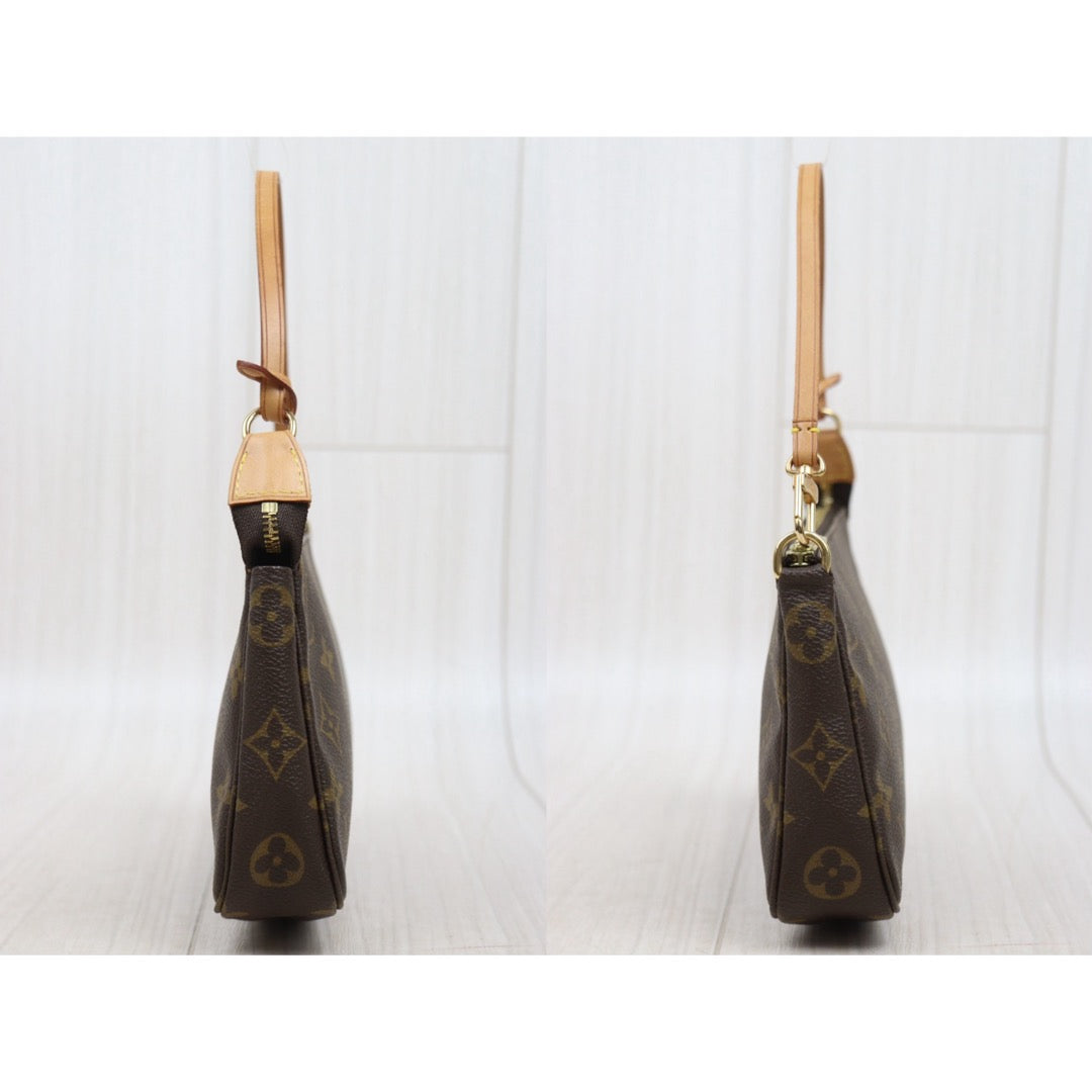 Very Good ( Rank A)｜LV Monogram Pochette Accessoires ｜25090301
