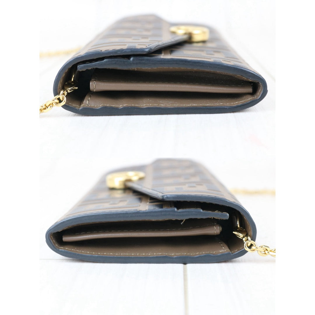Include Entrupy Certificate of Authenticity｜Very Good ( Rank A)｜ FENDI Mamma Calf Leather Chain Bag  Gold Hardware ｜X26070606