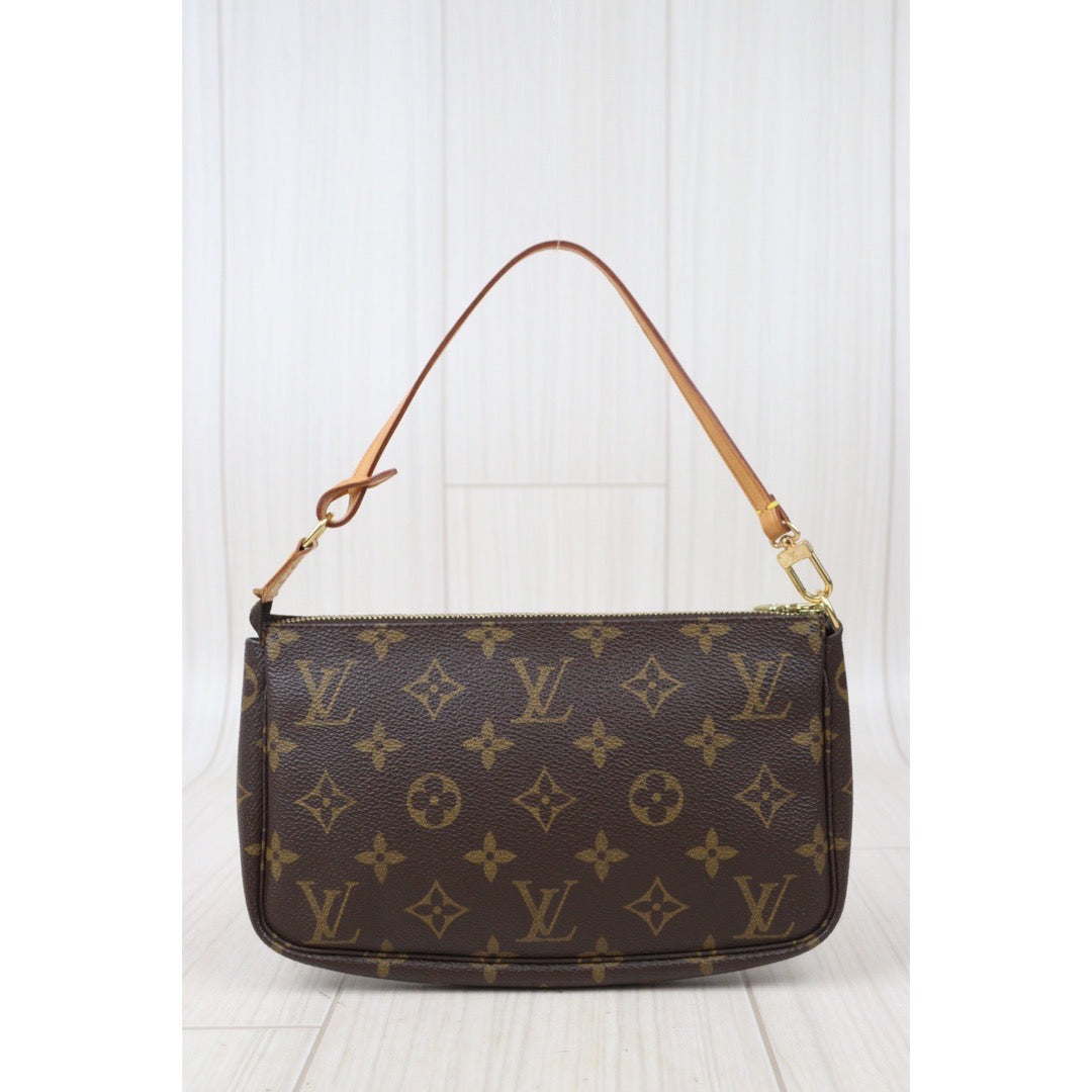 Rank AB ｜ LV Monogram Pochette Accessoires Vintage Model ｜V24071113