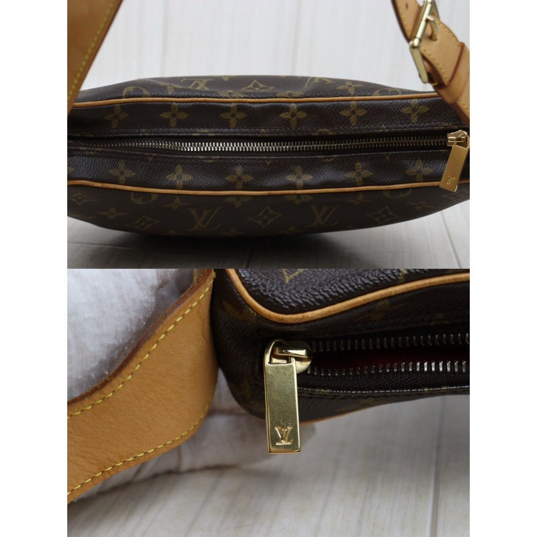 Good ( Rank AB)｜LV Monogram Pochette Croissant MM Shoulder Bag｜25070903