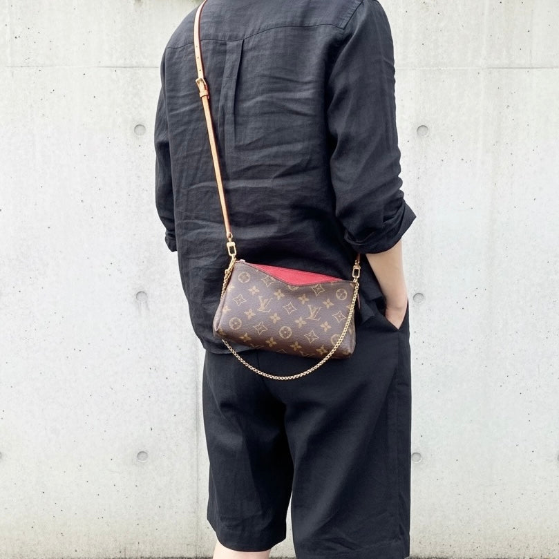 Include Entrupy Certificate of Authenticity｜Very Good ( Rank A)｜ Louis Vuitton Monogram  Mini Pallas Cluth With Shoulder Bag Red｜S26060130