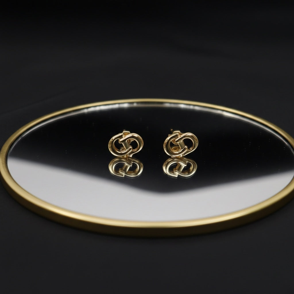 Include Authentic Detective Certificate of Authenticity｜Very Good ( Rank A)｜ Dior CD Logo Clip-on Earring ｜26070312