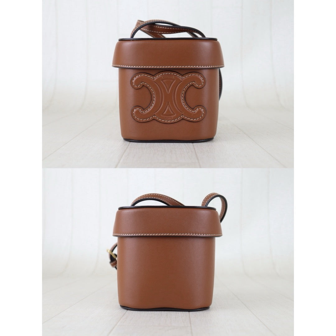 Include Entrupy Certificate of Authenticity｜Very Good ( Rank A)｜ CELINE Box Triomphe Calf Leather Shoulder Bag Caramel PM ｜S26052003