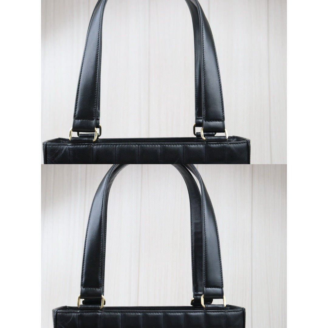 Good ( Rank AB)｜ CHANEL Choco Bar Lambskin Shoulder Bag Black Made In 2002～2003 Year ｜P24073006