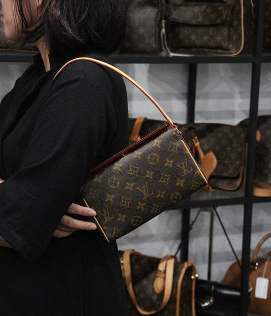 Rank AB ｜ LV Monogram Recital Handbag ｜23120803