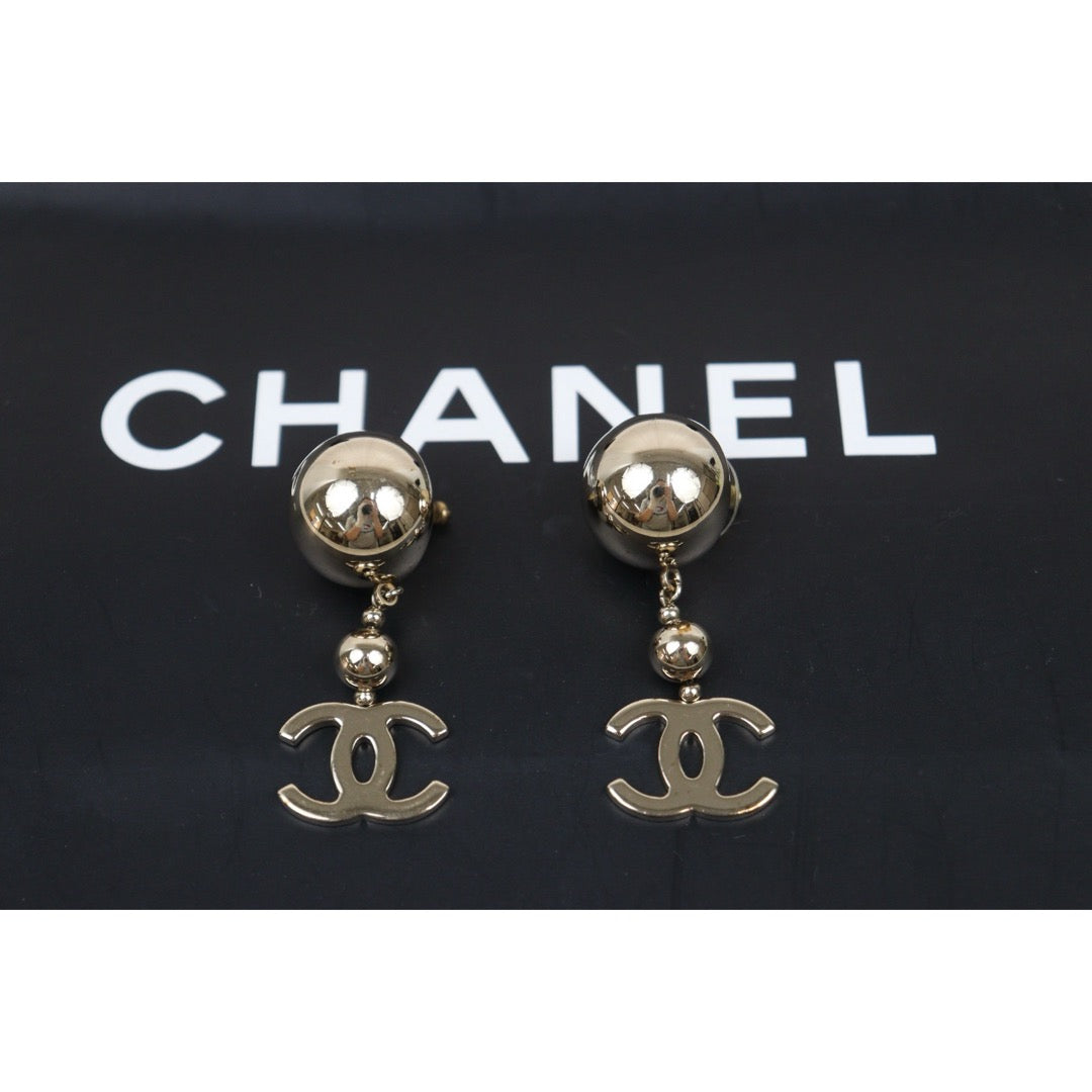 Very Good ( Rank A) ｜CHANEL Coco Mark Round Earrings ｜V25080718