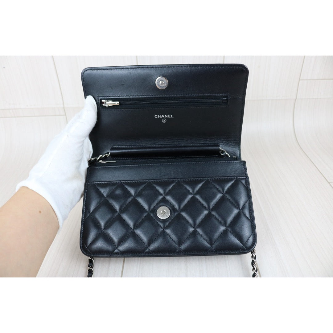 Include Entrupy Certificate of Authenticity｜Very Good ( Rank A)｜CHANEL Lamb Skin WOC Chain Bag Black Made In 2020-2021 Year ｜X26100709