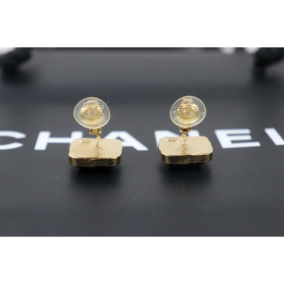 Very Good ( Rank A)｜CHANEL COCO Mark Sugar cube Earrings ｜P24110118