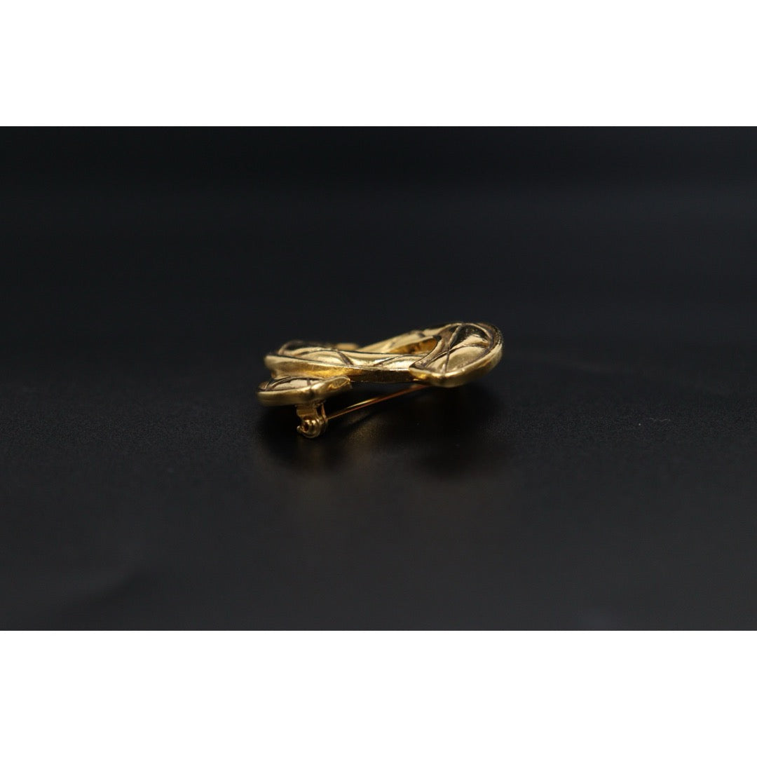 Include Authentic Detective Certificate of Authenticity｜Very Good ( Rank A)｜ CHANEL Vintage Coco Mark 24K Golden Brooch ｜Y26040604