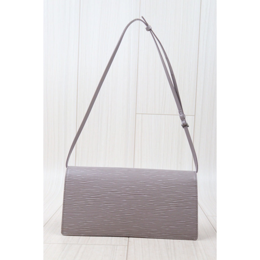 Rank AB｜ LV Epi Shoulder Bag｜24050919