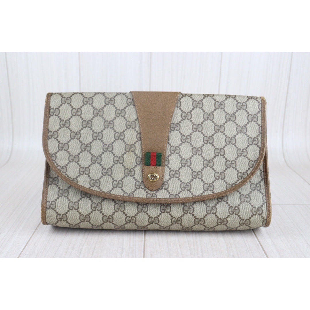 Rank AB ｜ GUCCI Vintage GG Campus Clutch Bag ｜23060607