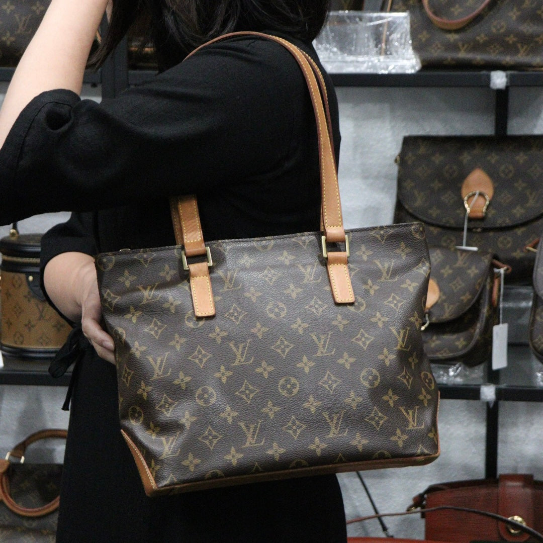 Rank AB ｜ LV Monogram Hippo MM Shoulder Bag ｜23122610