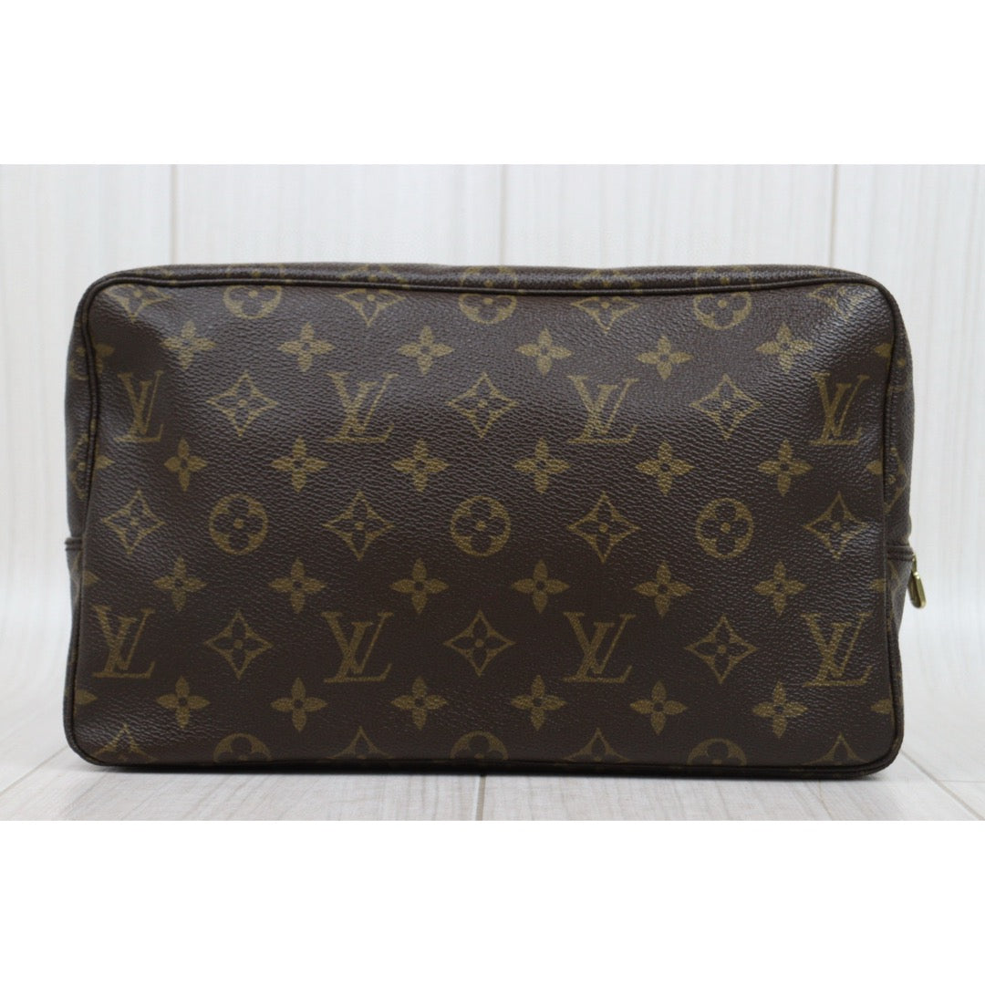 Very Good ( Rank A)｜ LV Truth Toilet 28 Monogram Makeup Pouch｜Q25052203
