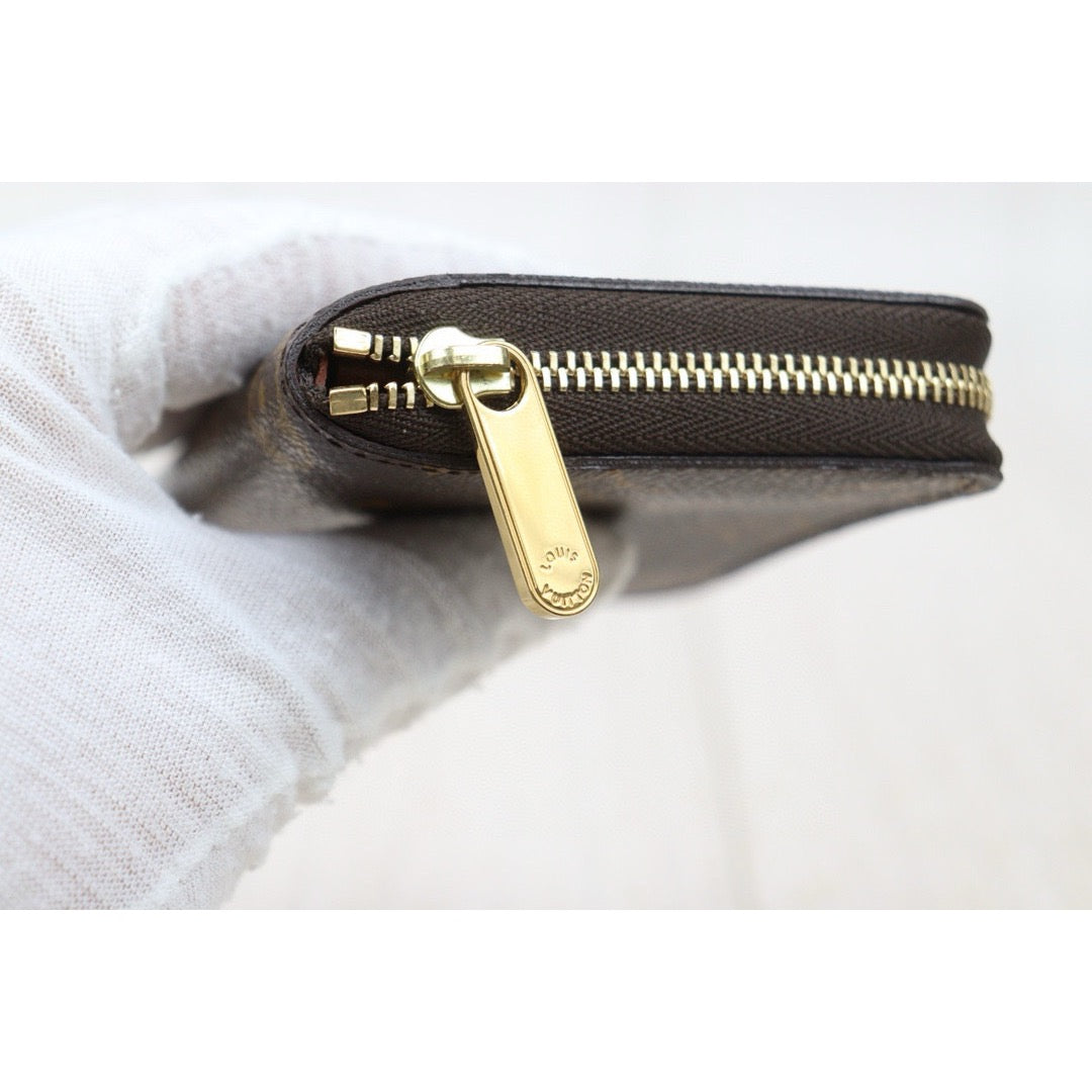 Very Good ( Rank A) ｜ LV Monogram  Wallet ｜24121205