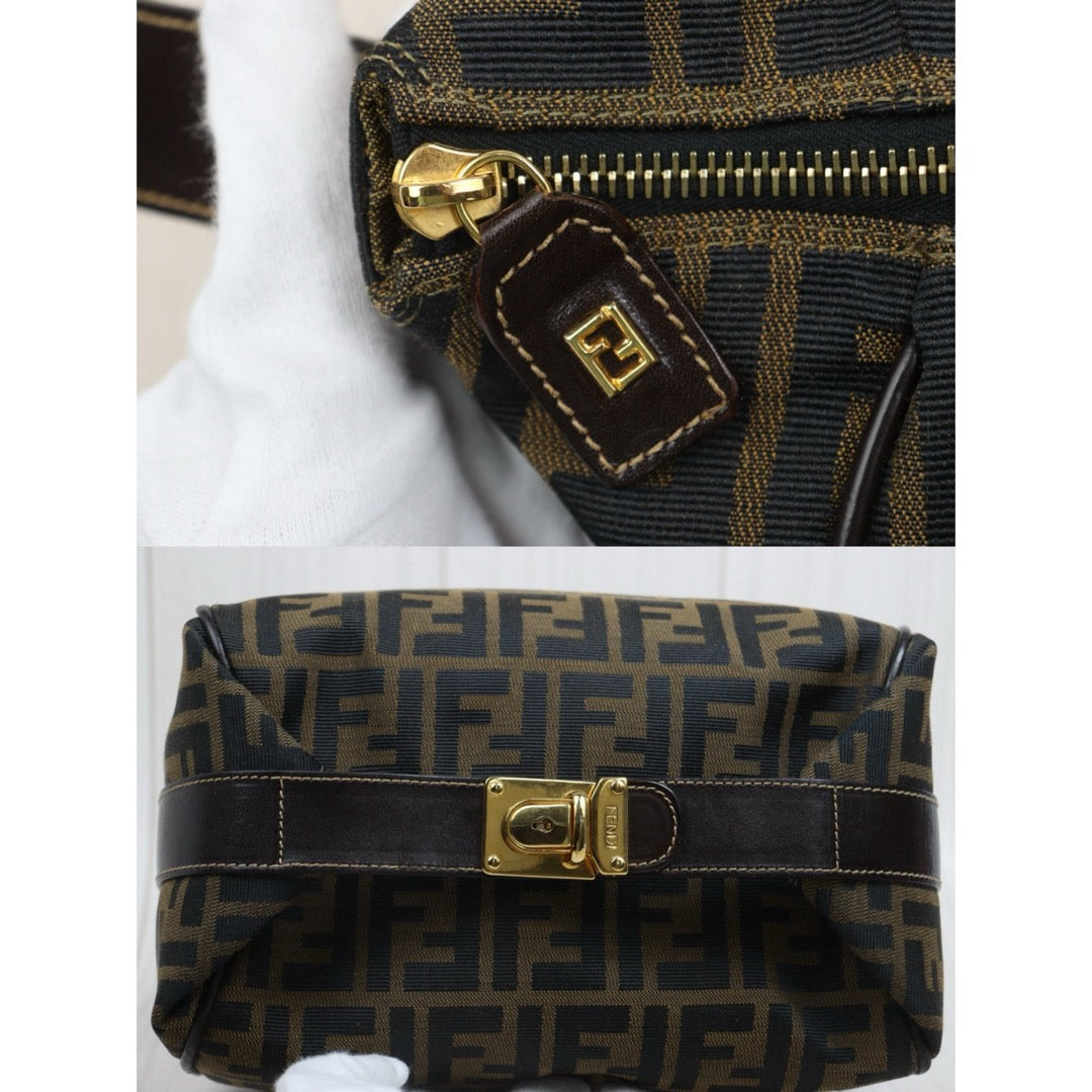 Include Entrupy Certificate of Authenticity｜Very Good ( Rank A)｜ FENDI GM Zucca Handbag ｜26082806