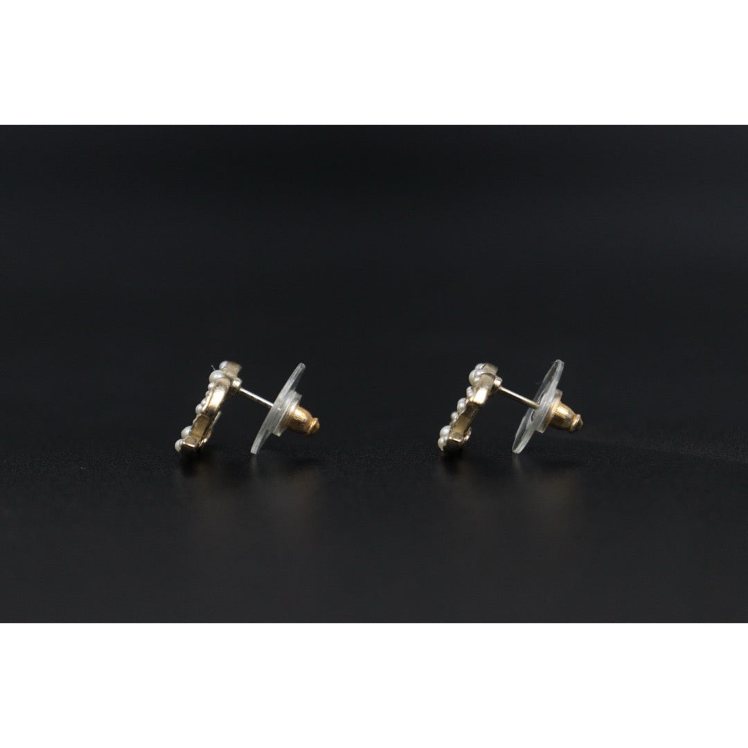 Very Good ( Rank A) ｜CHANEL  COCO Mark Pearl Earrings Made In 2015Year｜V25110620