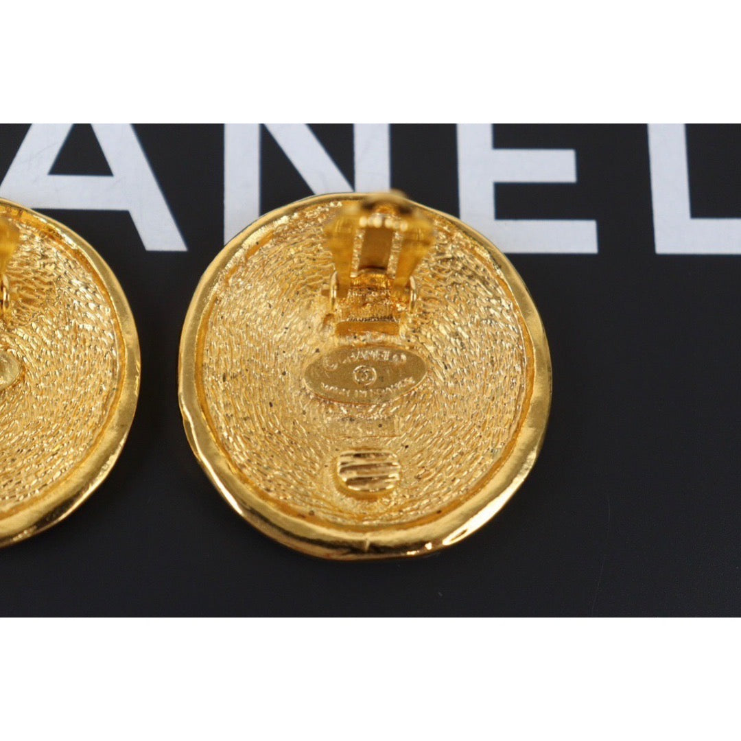 Very Good ( Rank A) ｜CHANEL  Gold 24 Plated Earrings ｜Q24050947