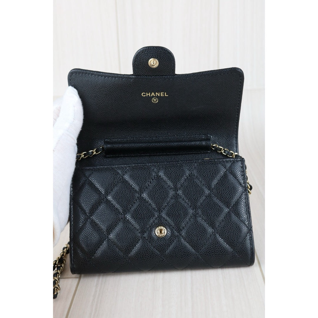 Very Good ( Rank A) ｜ CHANEL Caviar Skin Mini Chain Shoulder Bag Black Gold Hardware Made in 2018-2019 Year ｜R24111205