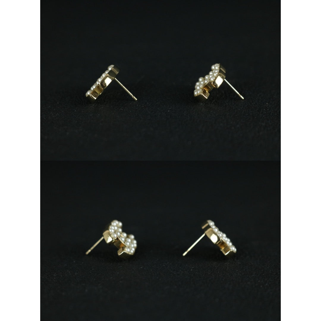 Very Good ( Rank A) ｜ CHANEL 08V Coco Mark Pearl Golden Earrings Made In 2008Year ｜S25121112