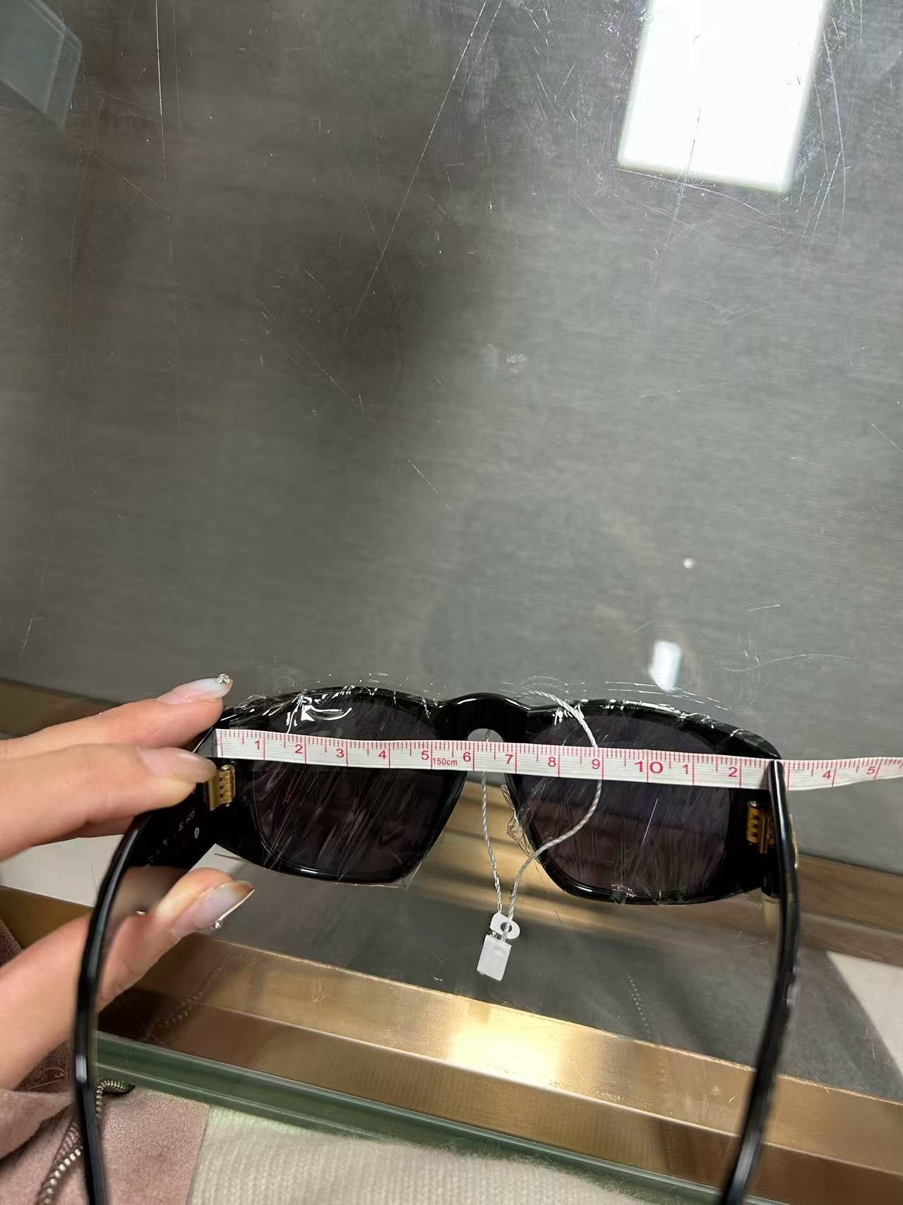 CHANEL Coco Mark sunglasses