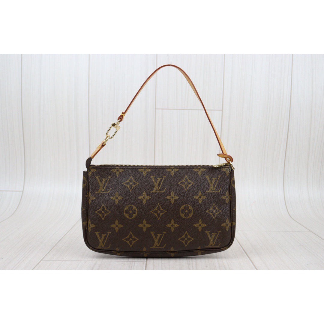 Rank A ｜ LV Monogram Pochette Accessoires ｜23122407