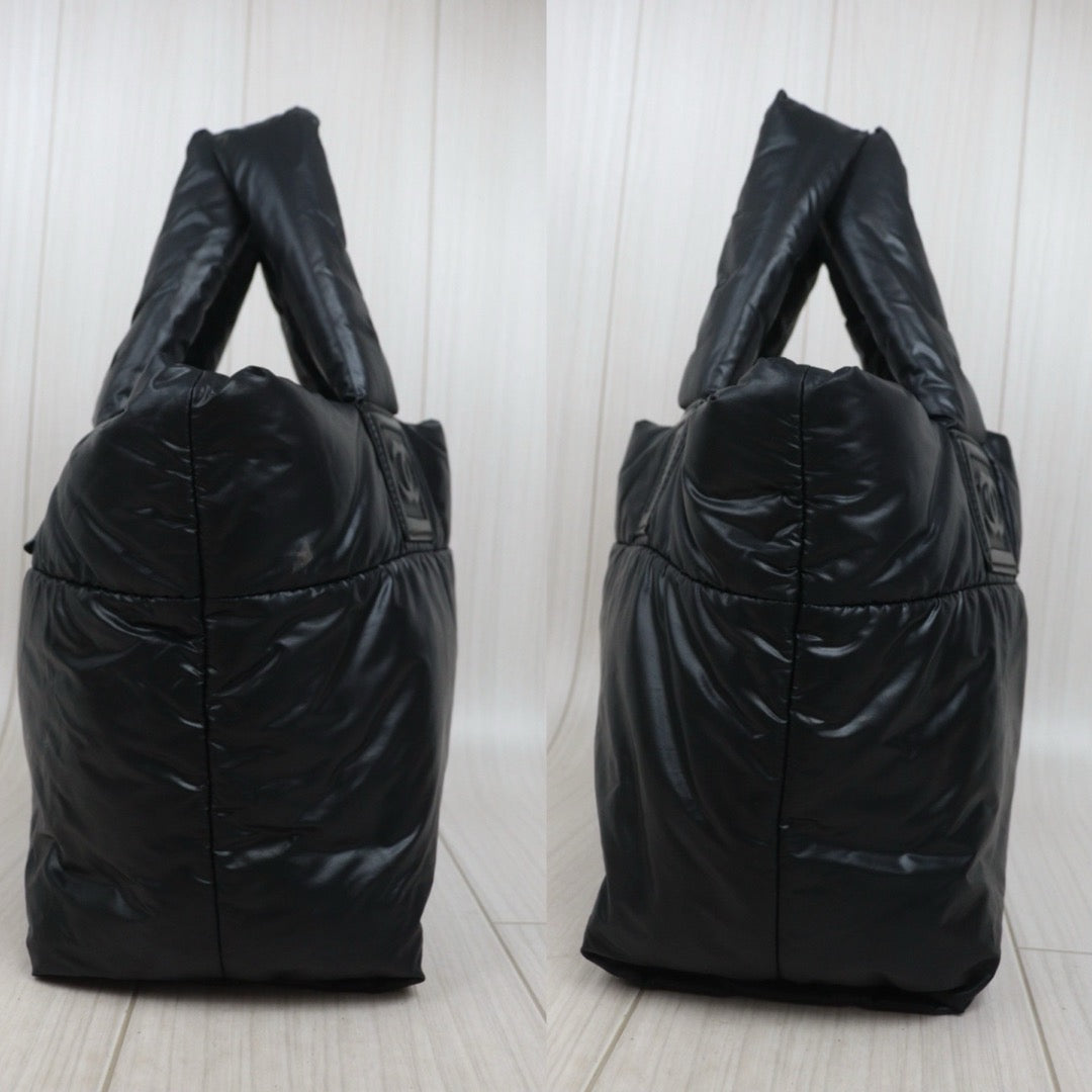 Include Entrupy Certificate of Authenticity｜Good ( Rank AB)｜ CHANEL Down Tote Bag  Black Made in 2009-2010Year ｜V25100717
