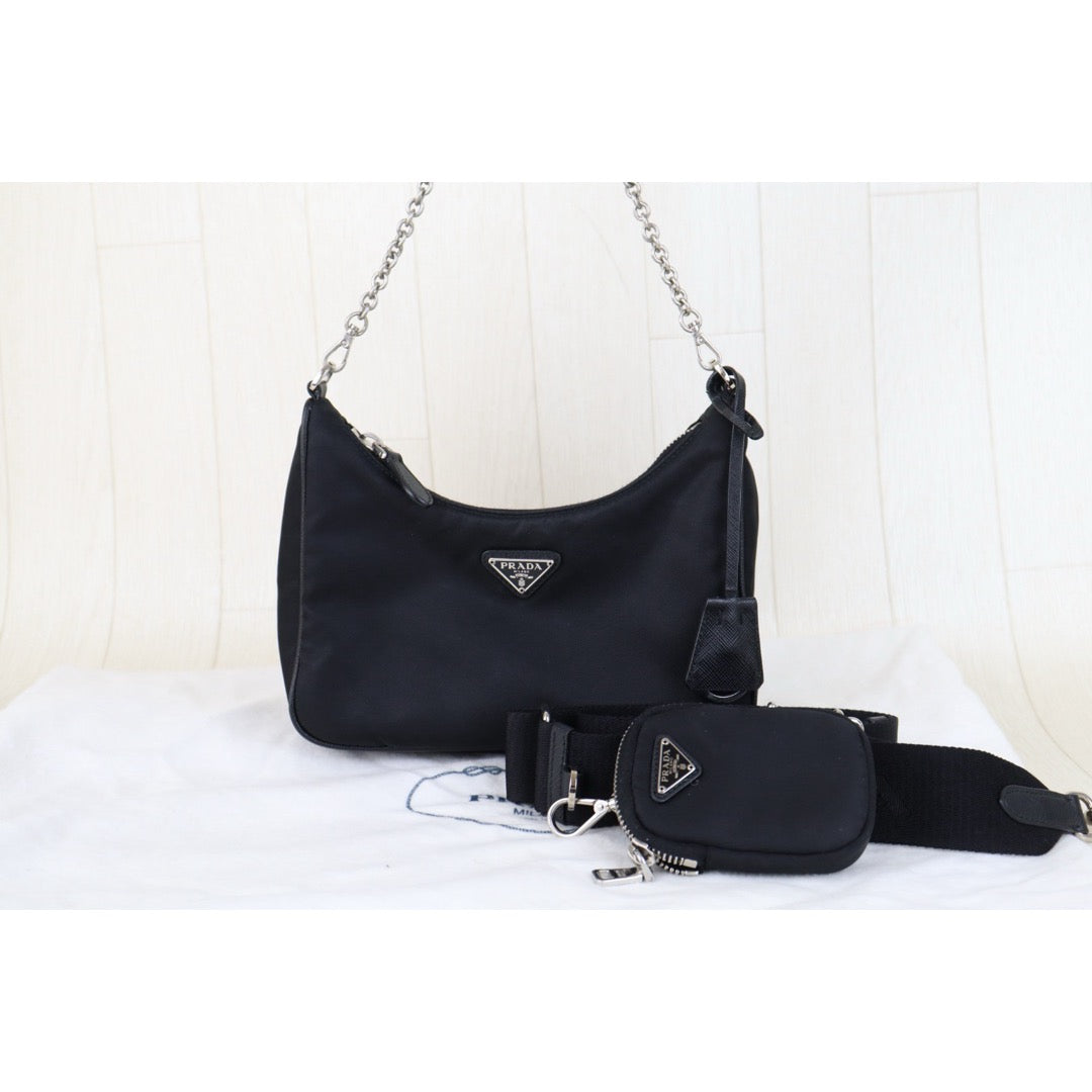 Very Good ( Rank A)｜ PRADA Re-Edition 2005 Re-Nylon Shoulder Bag ｜S25110326