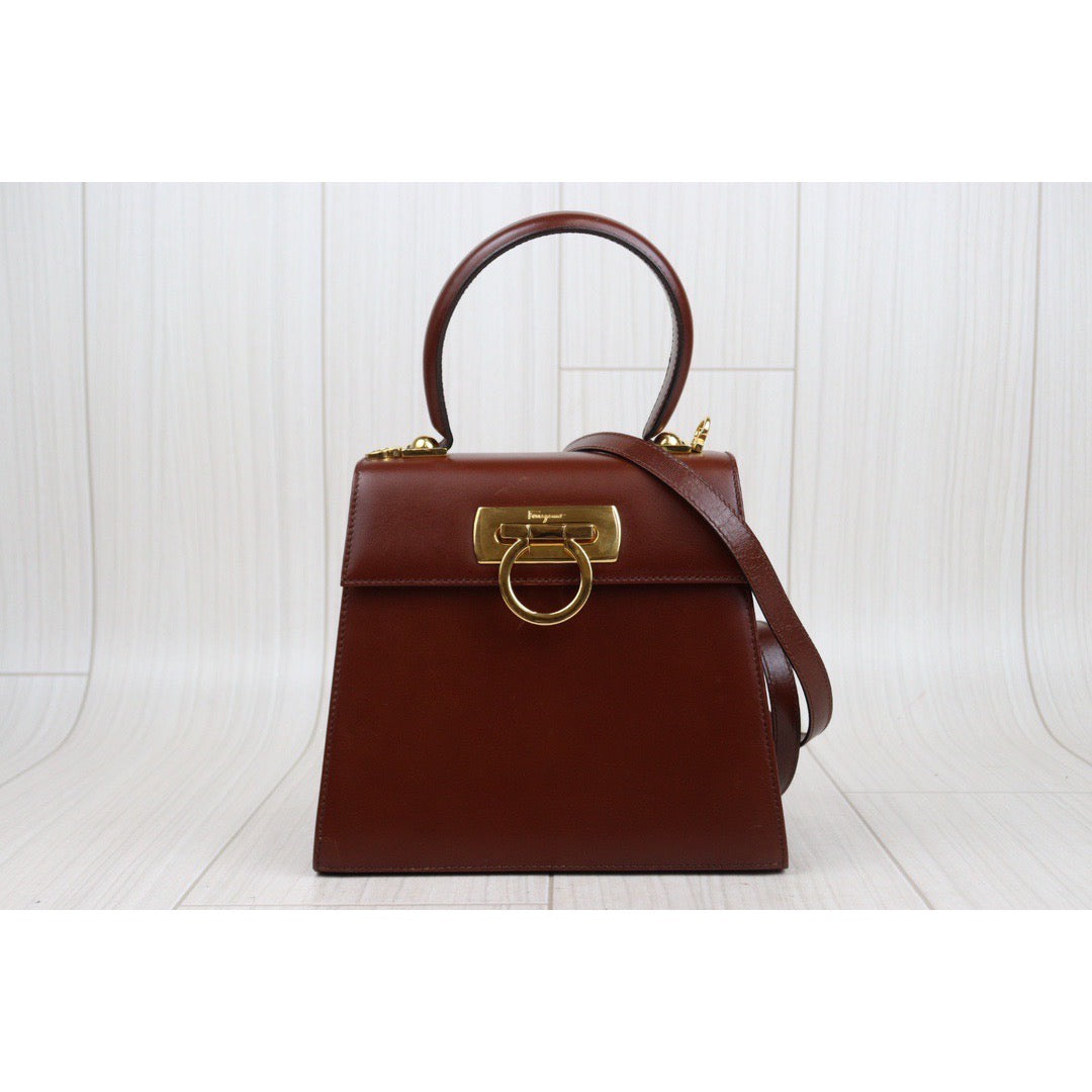 Rank A  ｜Ferragamo Gancini 2WAY Handbag  Shoulder Bag｜23122304