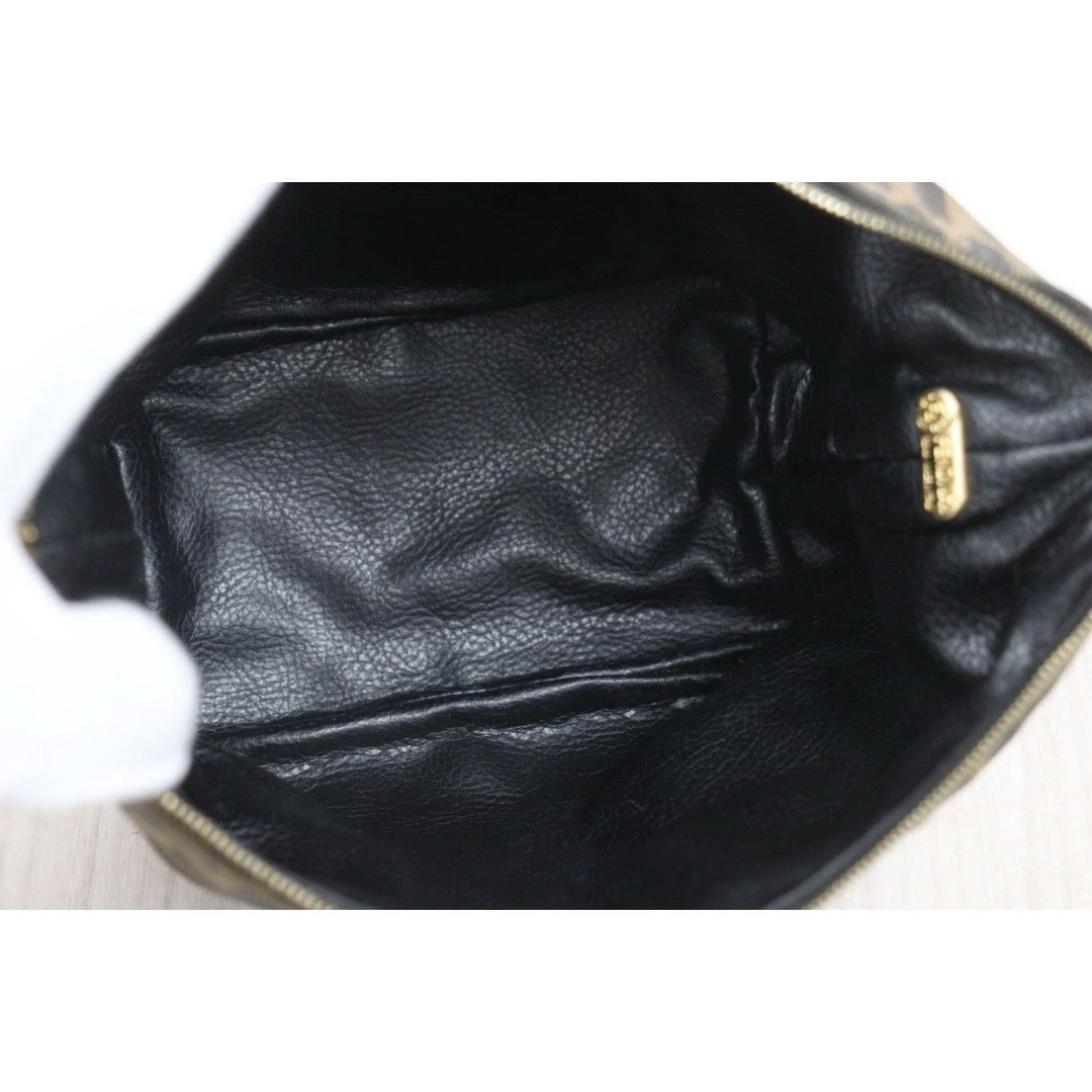 Include Entrupy Certificate of Authenticity｜Good ( Rank AB)｜ FENDI PM Zucca Handbag ｜26082106