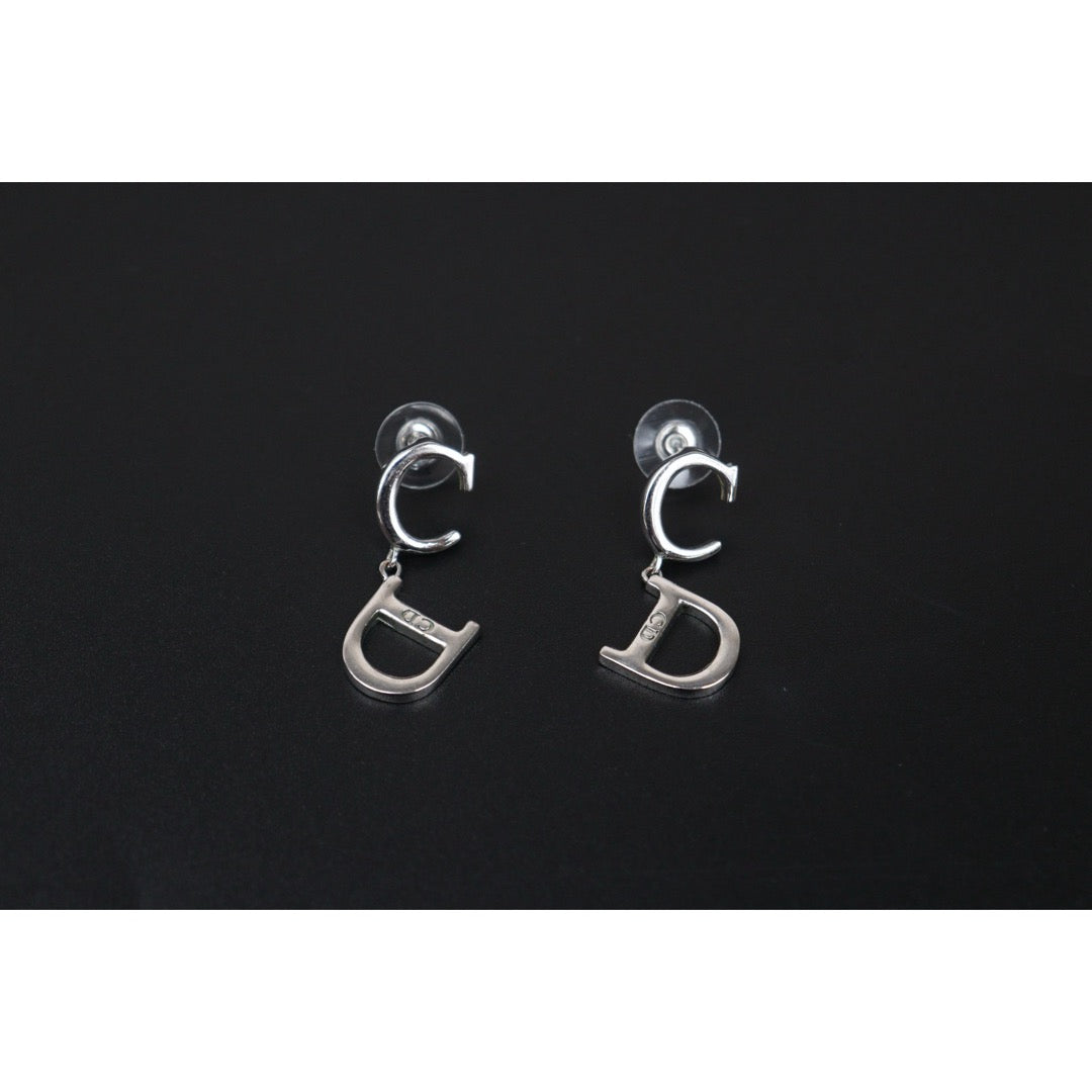 Very Good ( Rank A)｜ Dior CD Earring Silver｜V25071012