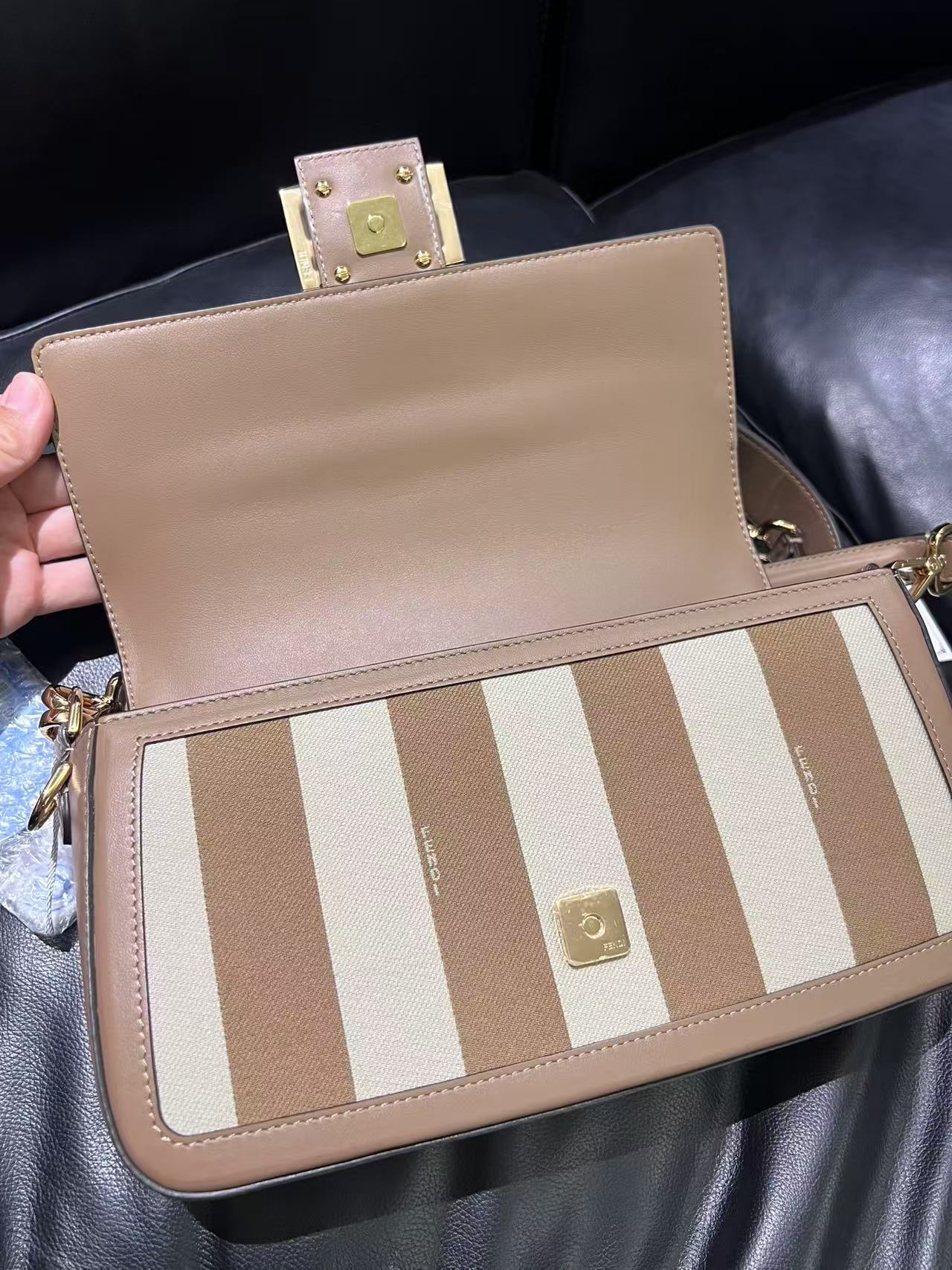 Second installment 2/3｜ FENDI Baguette Shoulder Bag  Gold Hardware Current Model