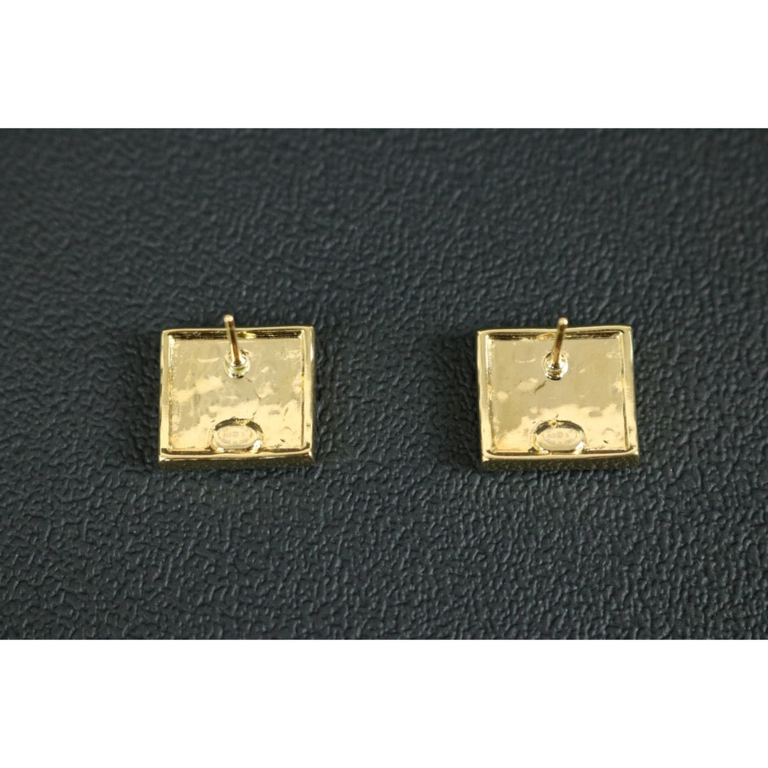 Include Authentic Detective Certificate of Authenticity｜Very Good ( Rank A) ｜CHANEL B23S Coco Mark Leather Block Earrings Made In 2023 Year ｜S26080109