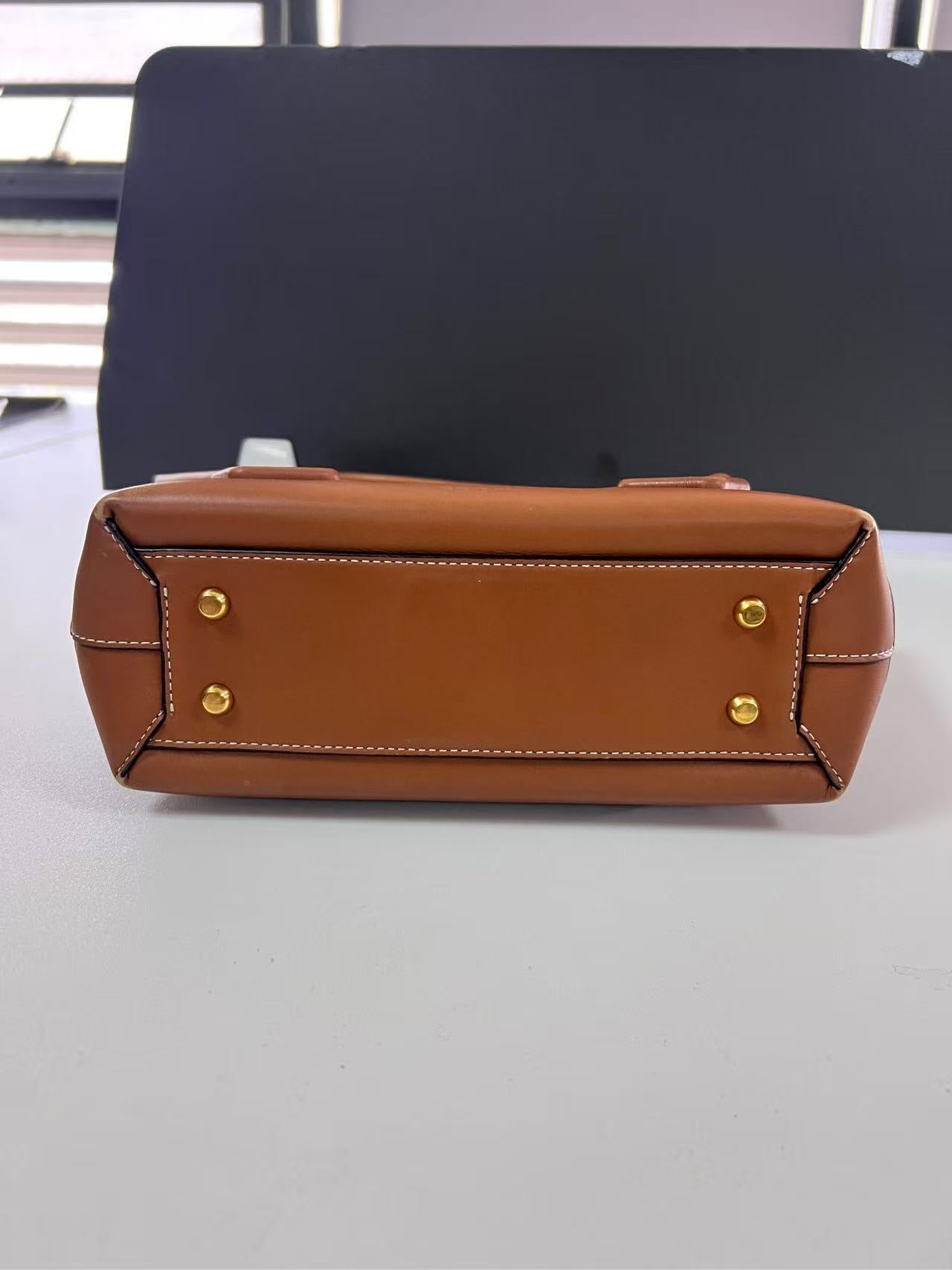 Bottega Veneta arco 33 Bag