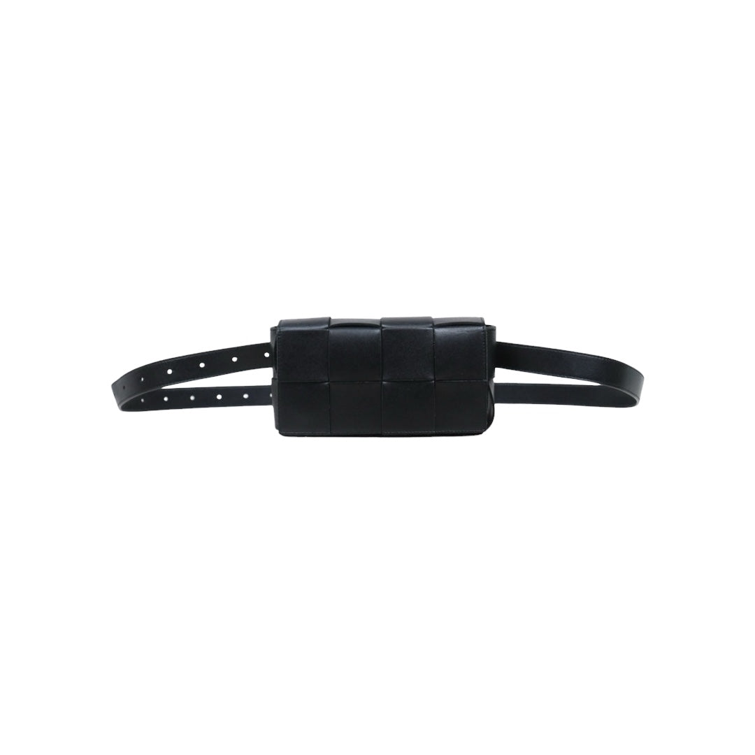 First installment 1/4｜ Very Good ( Rank A)｜ Bottega Veneta Calf Leather Belt Cassette Shoulder Bag Body Bag Waist Bag  Black IC Chips Model ｜S25071014