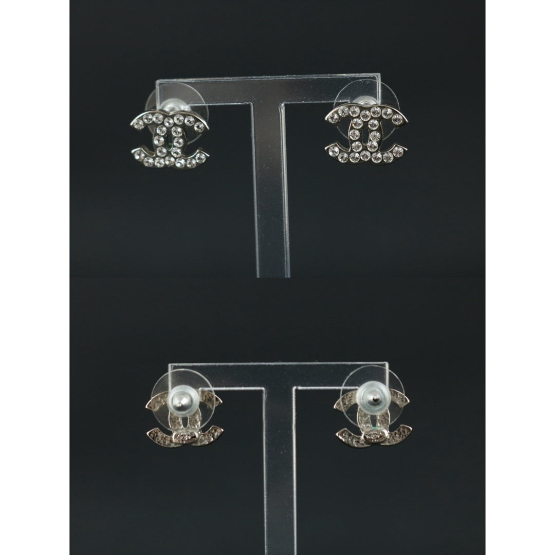 Include Authentic Detective Certificate of Authenticity｜Very Good ( Rank A) ｜CHANEL 08V COCO Mark Rhinestone Earrings Made In 2008Year｜S26040813