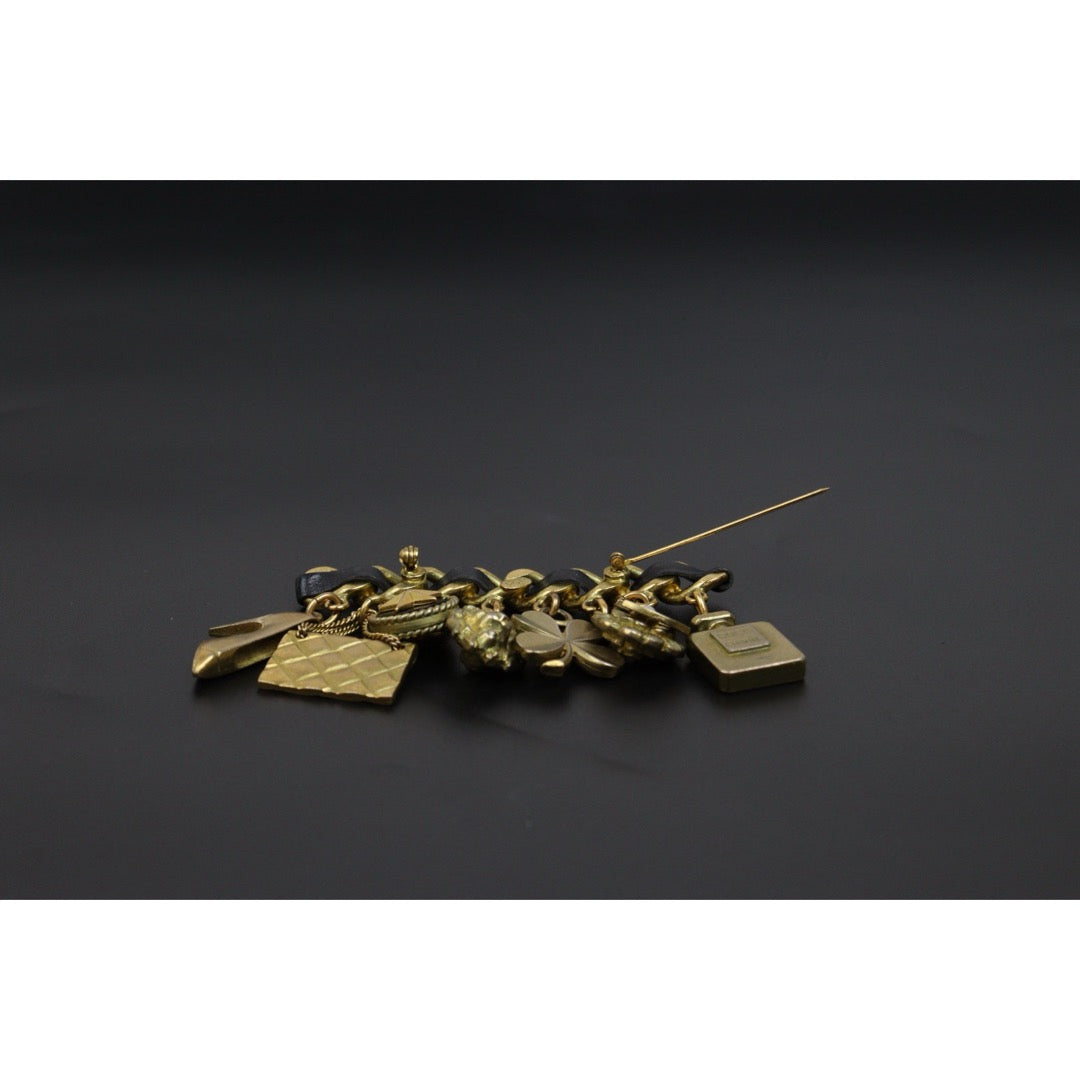 Include Authentic Detective Certificate of Authenticity｜Good ( Rank AB)｜ CHANEL Icon Chain Motif Vintage Classic Brooch ｜Y26040711