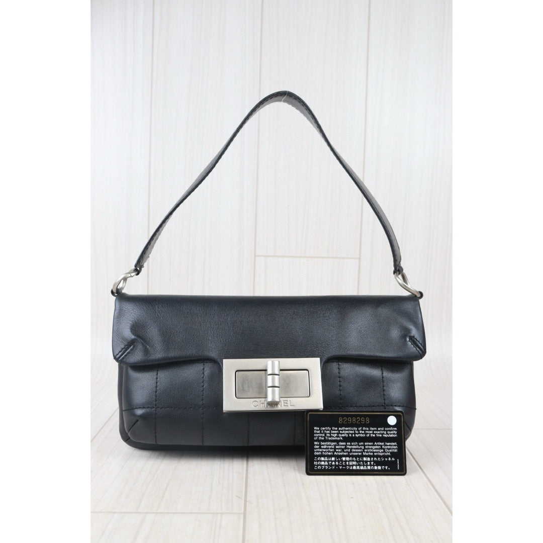 Good ( Rank AB)
｜ CHANEL Lamb Skin 2.55 Matelasse Black Shoulder Bag Made in 2003-2004Year｜Y24082605